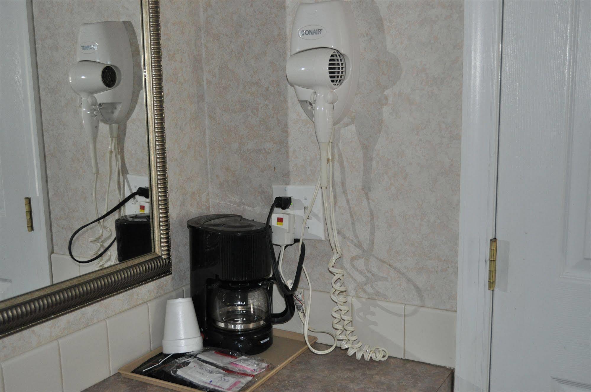 Atrium Inn & Suites Galloway Dış mekan fotoğraf