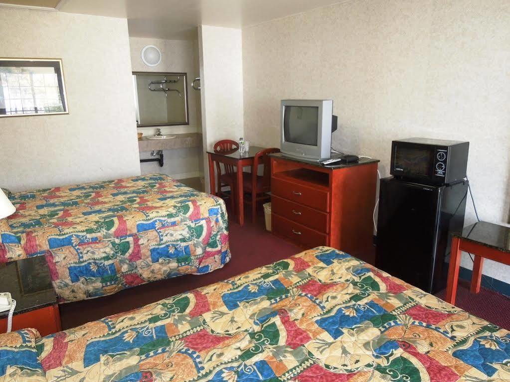 Atrium Inn & Suites Galloway Dış mekan fotoğraf
